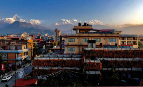 Отель Hotel Yeti  Покхара